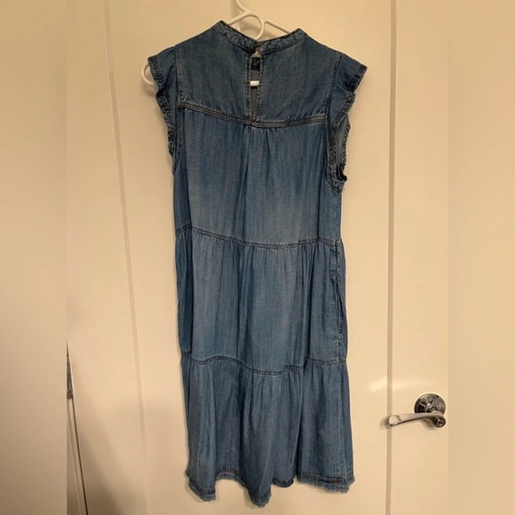 Tiered denim midi dress with pintuck detail and pockets, size XS, NWOT - Picture 6 of 8